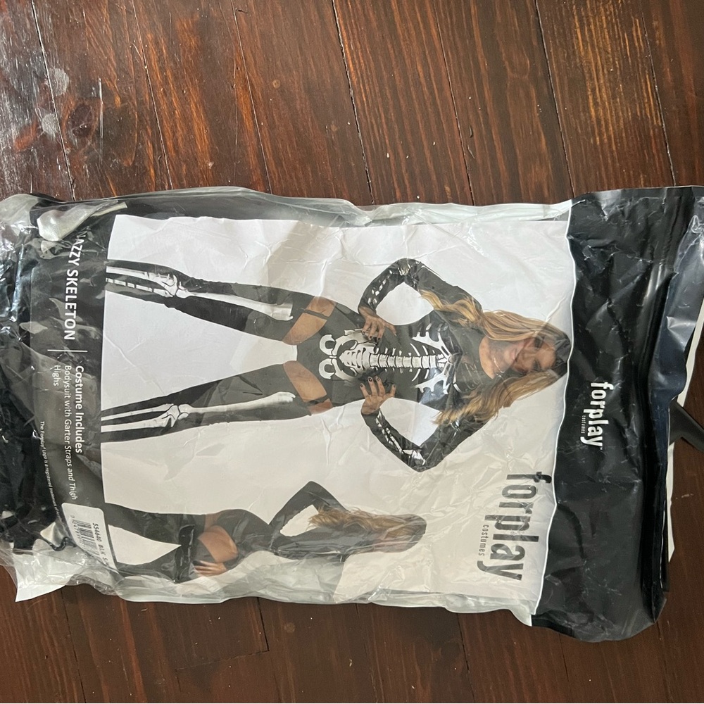 Forplay Black Costume Packaging